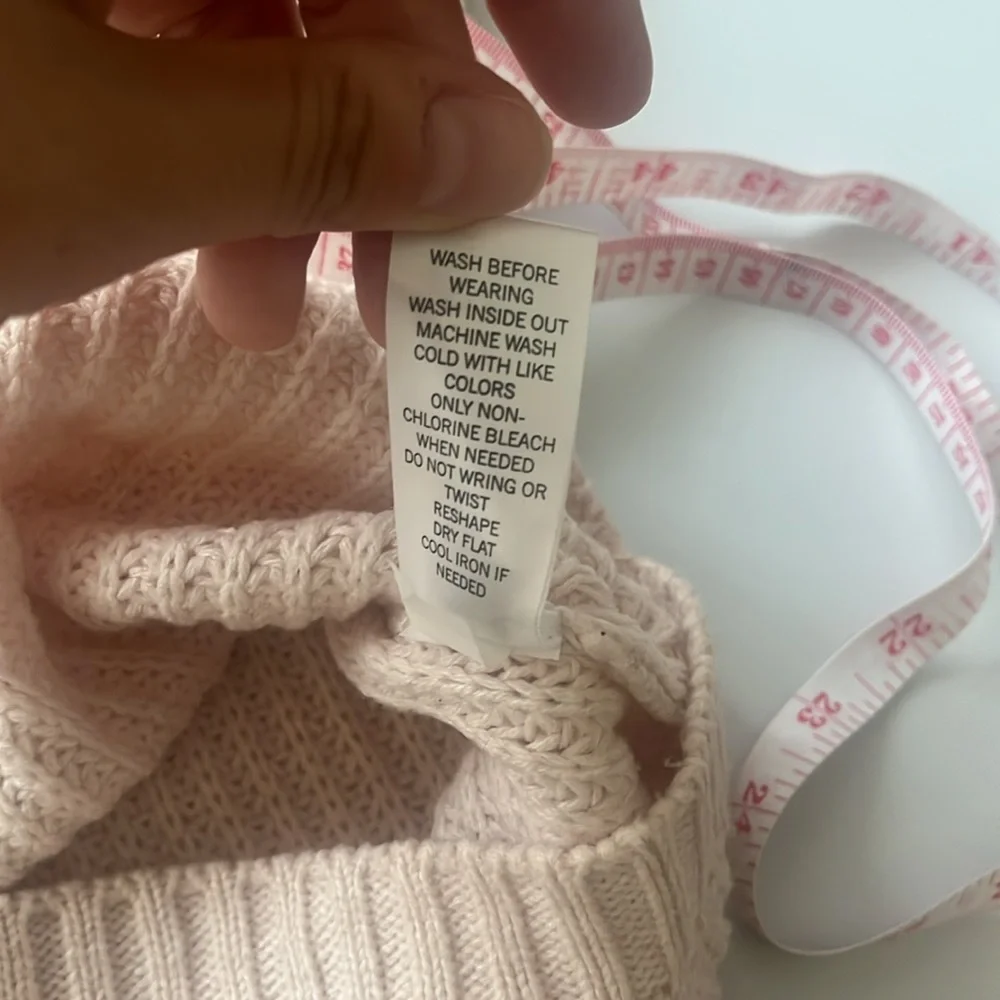 SO pink Crew Neck knit cozy light pink Sweater - Picture 8 of 8